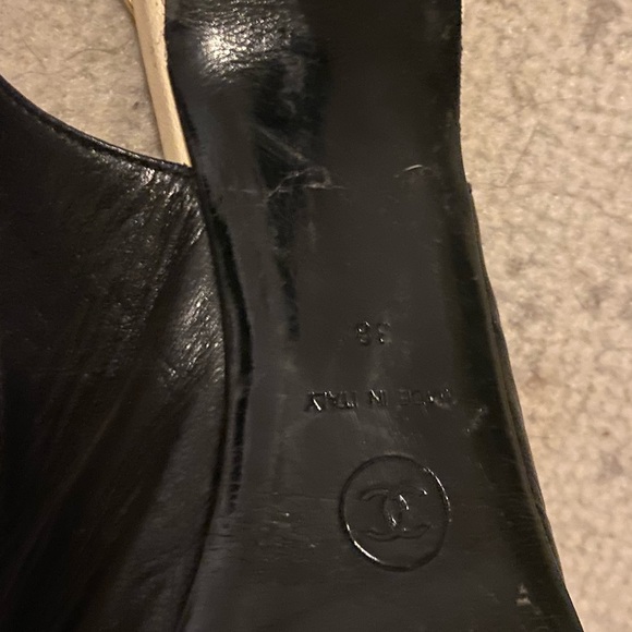 Chanel Cap Toe Heels Size 38 - Picture 6 of 7